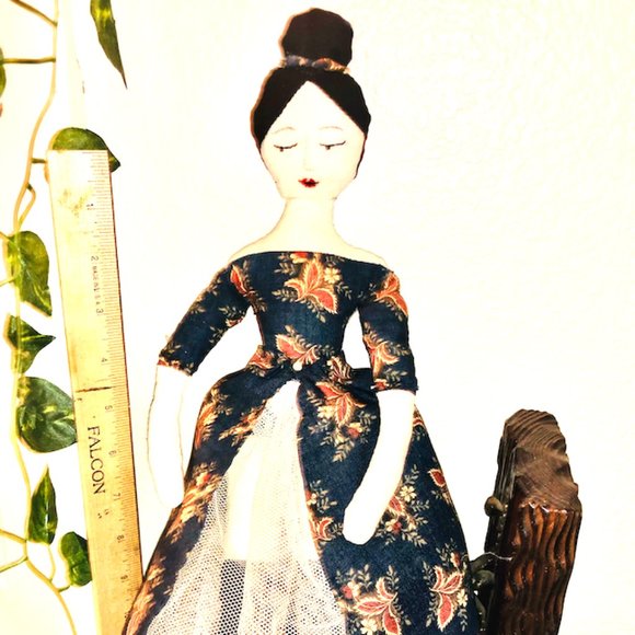 New Elegant Handmade Rag Doll Royal Blue Red Paisley Print Dress Beautiful - Picture 2 of 6